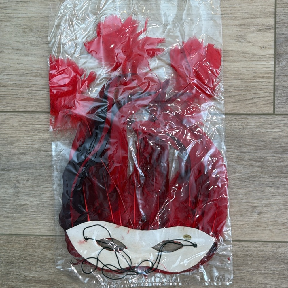 Red Feather Mask - Picture 6 of 6